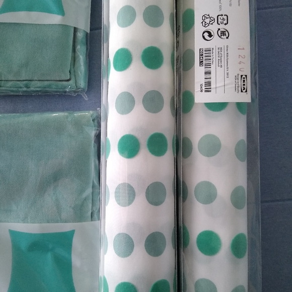 20"x20" aqua accent pillow covers & textured polka dot accent curtain panels - Picture 2 of 7